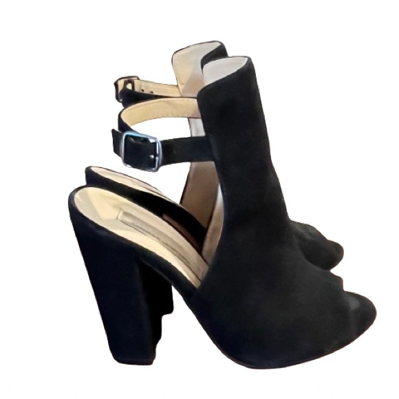 Chinese Laundry by Kristin Cavallari
"Layla" Booties in Black Suede - Picture 3 of 8